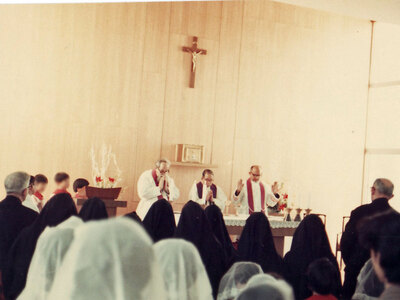 献堂式（1973年12月23日）